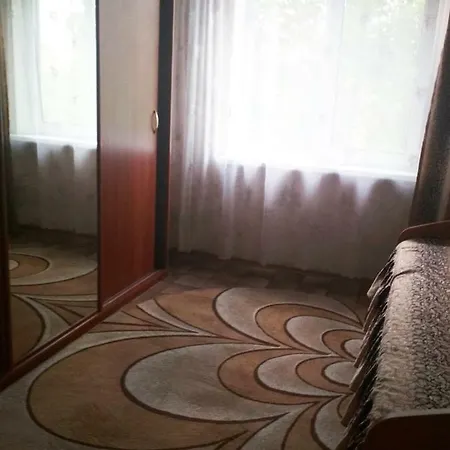 Квартира Якубова 56 Апартаменти *